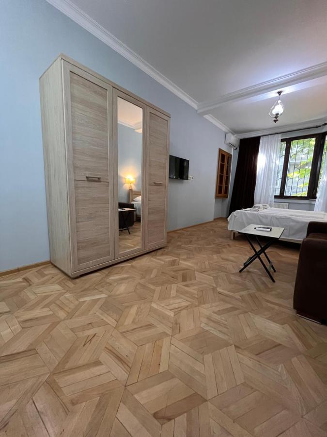 City Center Apartment Tbilisi Eksteriør billede