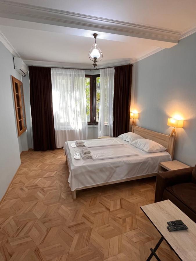 City Center Apartment Tbilisi Eksteriør billede